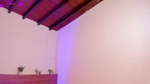 Sheryl Rose  online show from September 9, 11:15 pm