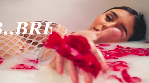 Sheyla Bakerr  online show from February 2, 1:19 pm