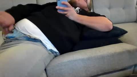 Snapshot of shifty885 chatting on October 28, 12:58 am shifty885 online show from October 28, 12:58 am