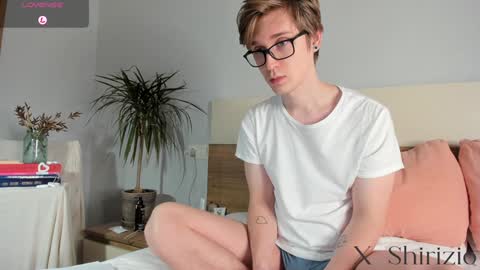 Snapshot of shirizo chatting on February 2, 10:57 am Matthew online show from February 2, 10:57 am