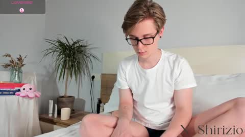 Snapshot of shirizo chatting on February 23, 12:30 am Matthew online show from February 23, 12:30 am