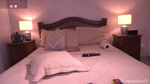 Sophie online show from November 21, 5:55 pm