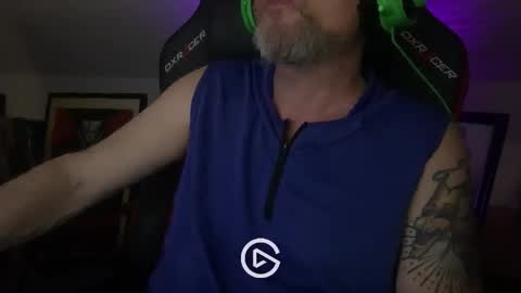 Snapshot of shotcaller411 chatting on December 20, 5:04 am shotcaller411 online show from December 20, 5:04 am