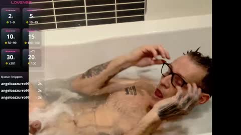 showofjay online show from March 6, 10:26 pm