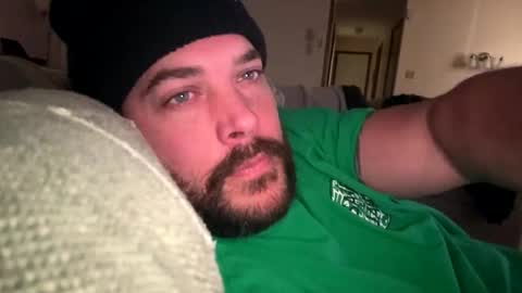 YeahBoi420 online show from November 4, 4:17 pm