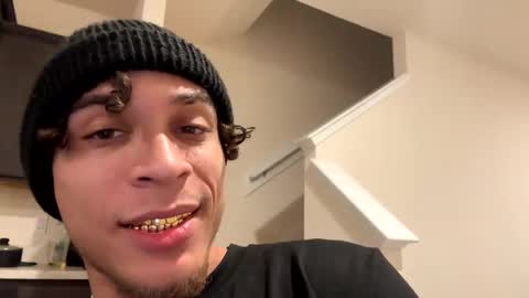 shurthingxx online show from February 19, 2:23 am