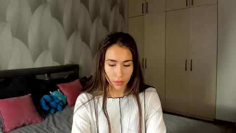 Mika online show from September 21, 3:30 am