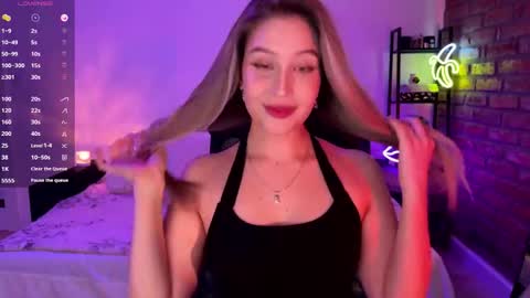 Snapshot of shy_bee chatting on November 28, 12:13 am Alice online show from November 28, 12:13 am