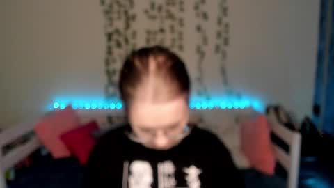 Snapshot of shy_elina01 chatting on October 12, 12:26 pm shy_elina01 online show from October 12, 12:26 pm