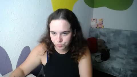 Snapshot of shy_lil chatting on September 10, 12:16 pm shy_lil online show from September 10, 12:16 pm