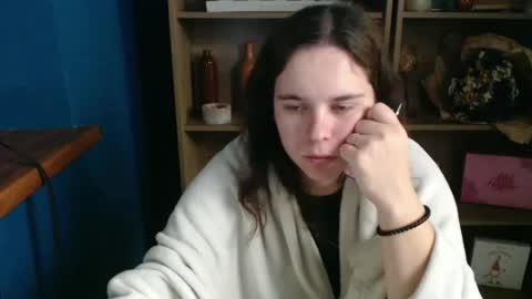 Snapshot of shy_lil chatting on October 1, 6:41 am shy_lil online show from October 1, 6:41 am