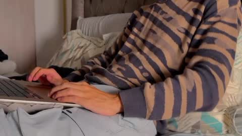 shydude666 online show from December 22, 1:55 am