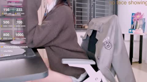 shyn_22 online show from November 26, 4:19 pm