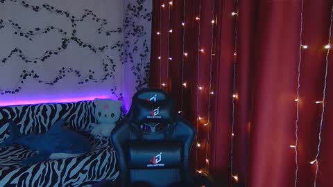 Sidny online show from February 7, 1:36 am