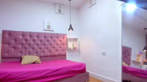 sienna_glow online show from September 30, 1:38 pm