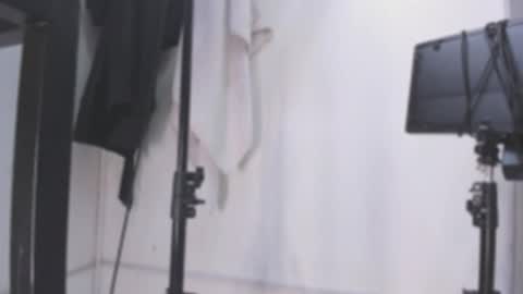 Snapshot of sienna_miller_27 chatting on October 5, 11:08 am Keira online show from October 5, 11:08 am