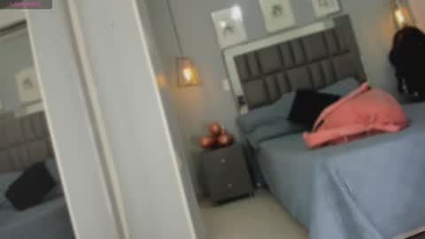 Snapshot of sienna_miller_27 chatting on October 19, 11:55 am Keira online show from October 19, 11:55 am