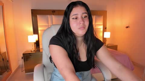 Sienna  online show from November 8, 11:43 am