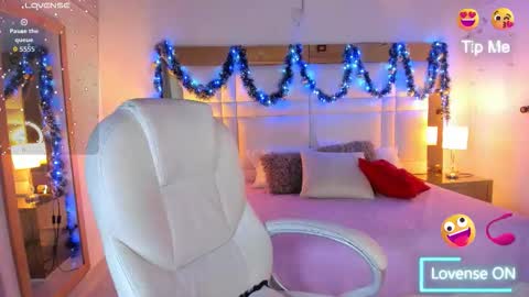 Sienna  online show from November 21, 11:31 am