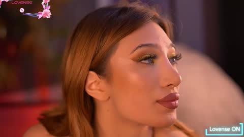 Snapshot of siennajayden chatting on November 3, 6:09 pm Sienna online show from November 3, 6:09 pm