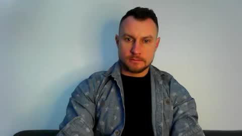 Snapshot of siggurd7one chatting on February 16, 8:32 am Orlando online show from February 16, 8:32 am