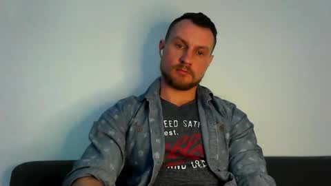 Snapshot of siggurd7one chatting on February 25, 12:34 pm Orlando online show from February 25, 12:34 pm