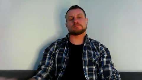 Snapshot of siggurd7one chatting on March 3, 6:33 pm Orlando online show from March 3, 6:33 pm