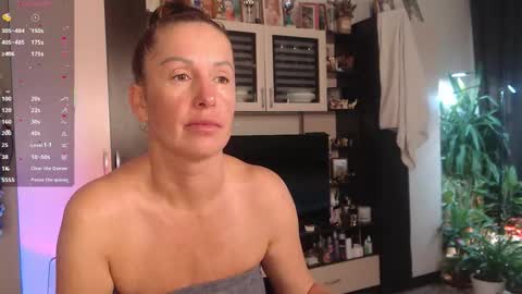 silenaa_sloussen online show from November 3, 5:09 am