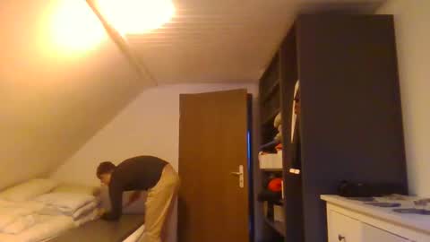 silent_control93 online show from December 30, 3:24 pm