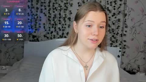 Chloe online show from November 17, 4:51 am