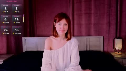 silly___woman online show from November 17, 1:39 pm