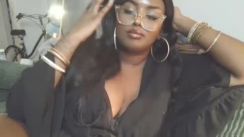 Snapshot of siminfox chatting on September 21, 4:58 am Simin Fox online show from September 21, 4:58 am