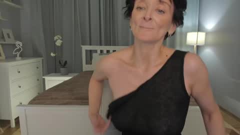 Simona  online show from February 12, 4:33 pm