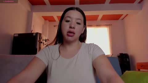 Snapshot of simply_zoe___ chatting on September 24, 5:38 pm zoe online show from September 24, 5:38 pm