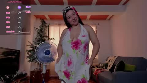 Snapshot of simply_zoe___ chatting on November 20, 7:46 pm zoe online show from November 20, 7:46 pm