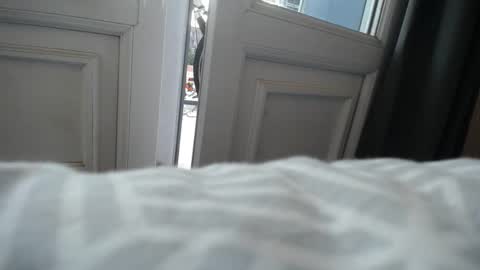 Sofi wed. - sat. 11am - 11 pm and Santi with Sofi sun.. - tue. 11 am - 5 pm  europe online show from December 20, 3:31 pm