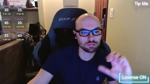 Husky Dad online show from November 20, 5:51 am