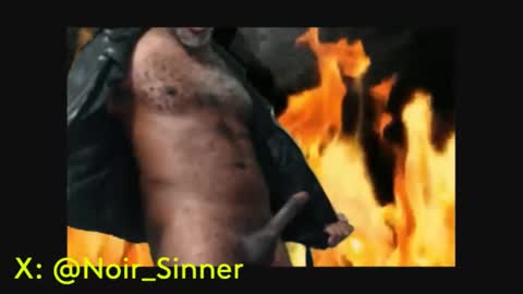 Snapshot of sinnernoir chatting on February 21, 5:46 am My Name Is..............................John online show from February 21, 5:46 am