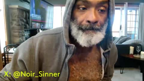 Snapshot of sinnernoir chatting on September 10, 7:47 pm My Name Is..............................John online show from September 10, 7:47 pm