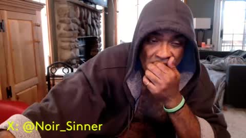 Snapshot of sinnernoir chatting on September 30, 9:31 pm My Name Is..............................John online show from September 30, 9:31 pm