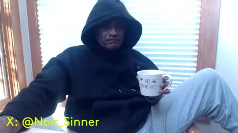 Snapshot of sinnernoir chatting on October 3, 7:33 pm My Name Is..............................John online show from October 3, 7:33 pm