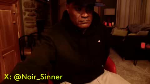 Snapshot of sinnernoir chatting on October 6, 3:15 am My Name Is..............................John online show from October 6, 3:15 am