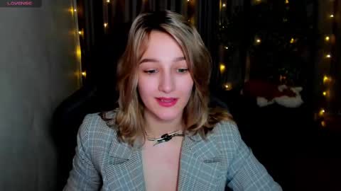 Sinty Noria online show from February 14, 4:47 am