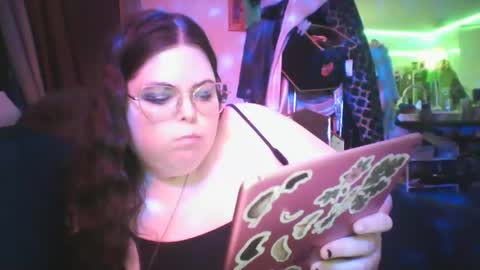 Siofra online show from February 21, 10:59 pm