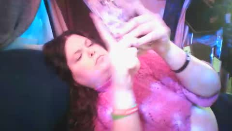 Siofra online show from February 23, 4:39 am