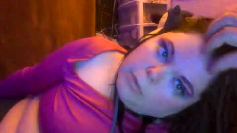 Siofra online show from November 15, 4:43 am