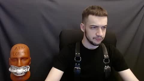 Snapshot of sir_damien chatting on December 11, 2:30 am Sir Damien online show from December 11, 2:30 am