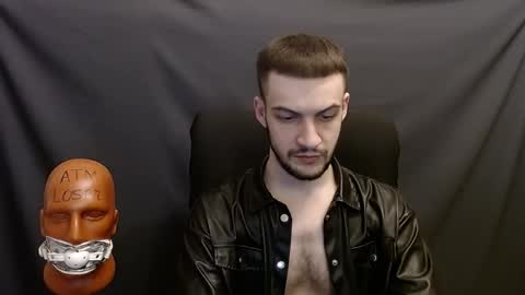 Snapshot of sir_damien chatting on December 15, 2:41 am Sir Damien online show from December 15, 2:41 am