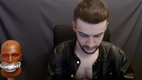 Snapshot of sir_damien chatting on December 15, 4:48 pm Sir Damien online show from December 15, 4:48 pm