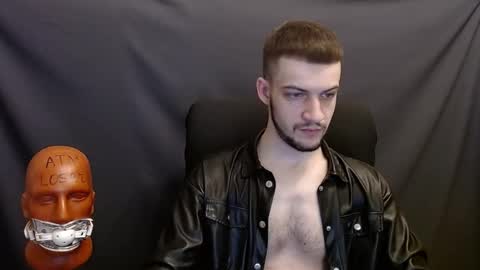 Snapshot of sir_damien chatting on January 2, 2:22 am Sir Damien online show from January 2, 2:22 am